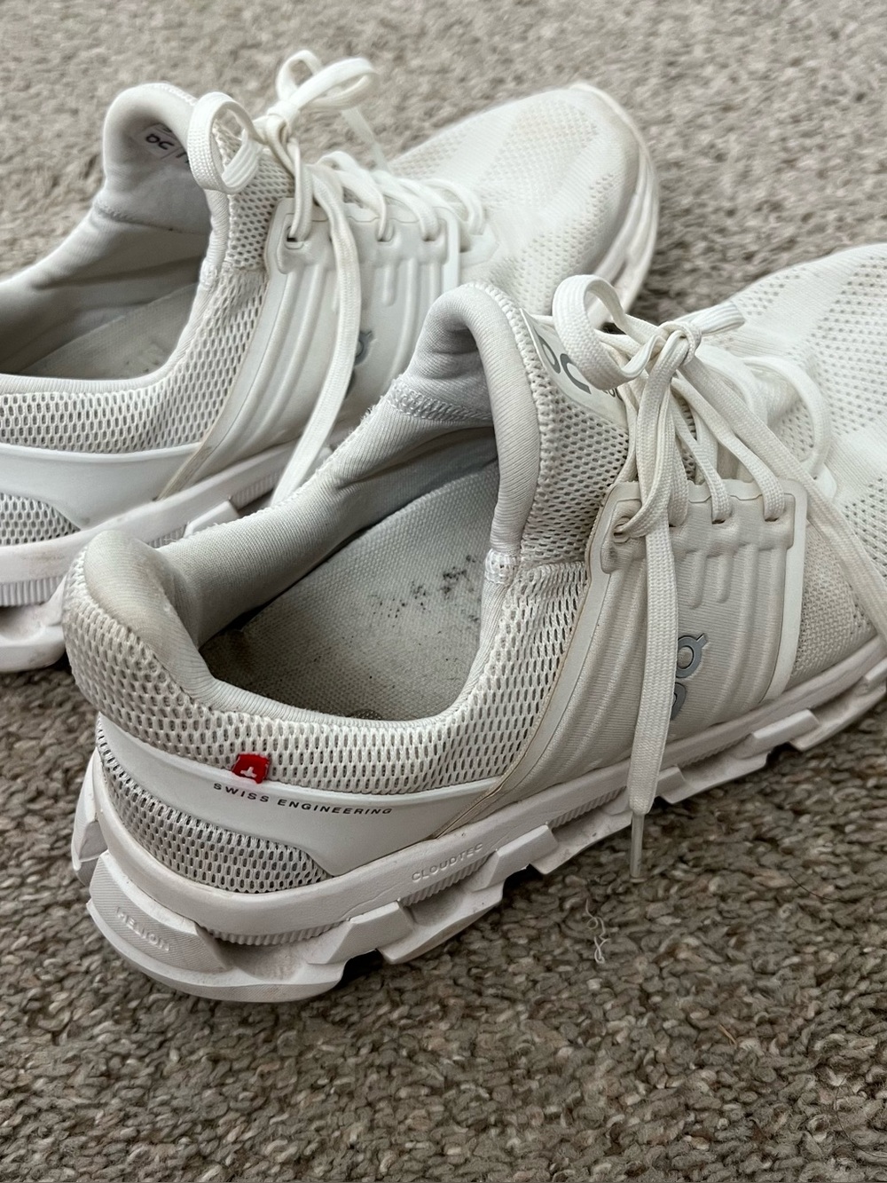 ON Cloudrunning Women’s White Mesh Lace-Up Sneakers Size 8 - Picture 4 of 12